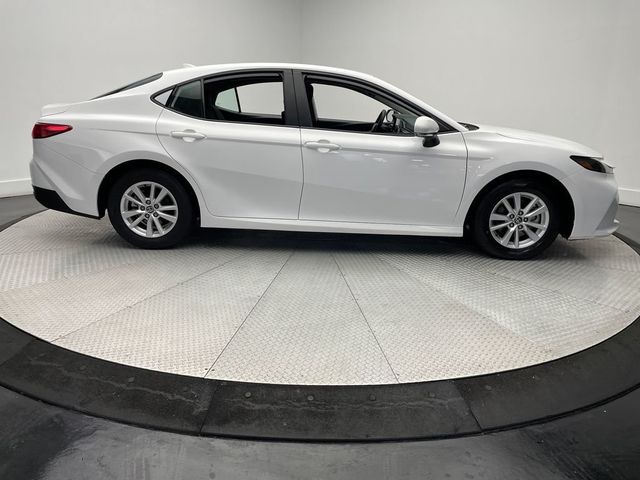 2025 Toyota Camry LE - 23012575 - 3