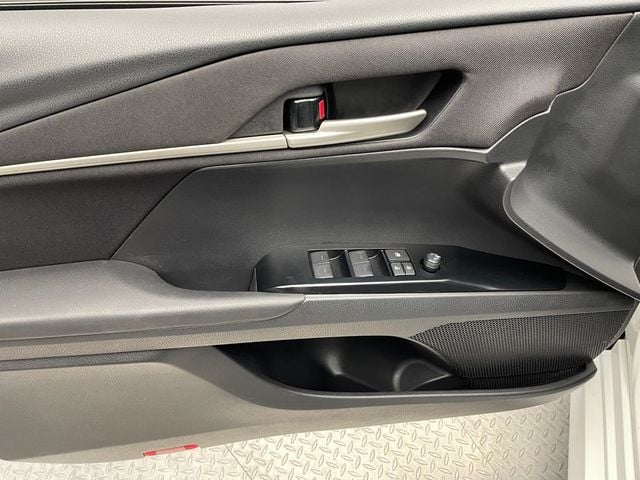 2025 Toyota Camry LE - 23012575 - 8