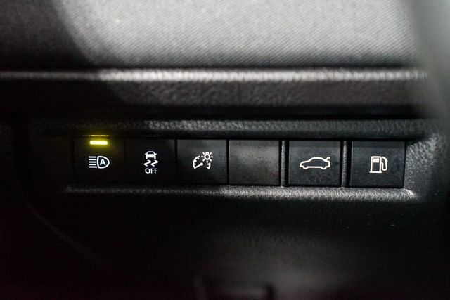 2025 Toyota Camry LE - 23020526 - 23