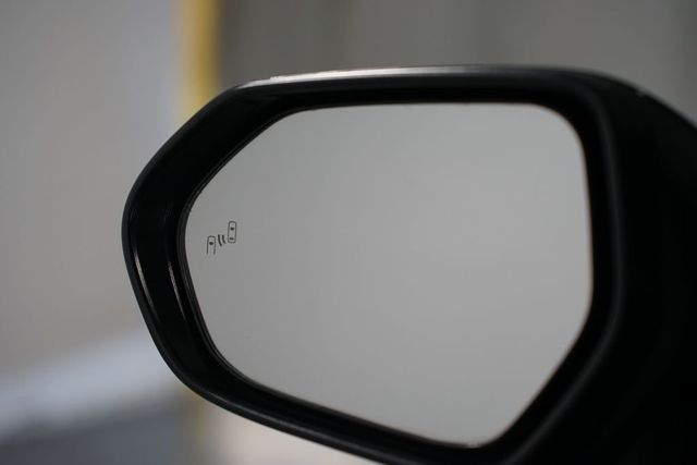 2025 Toyota Camry LE - 23020526 - 25