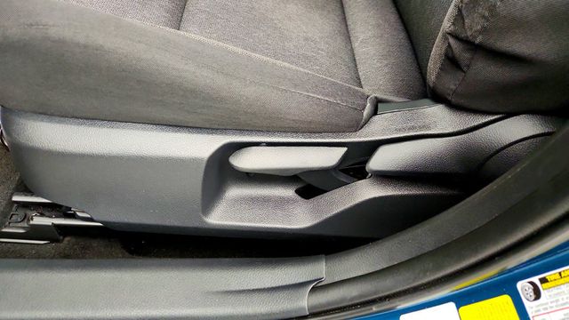 2025 Toyota Camry LE - 23018160 - 10