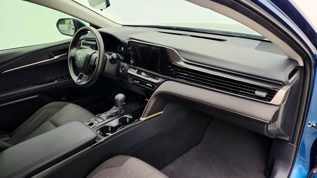 2025 Toyota Camry LE - 23018160 - 22