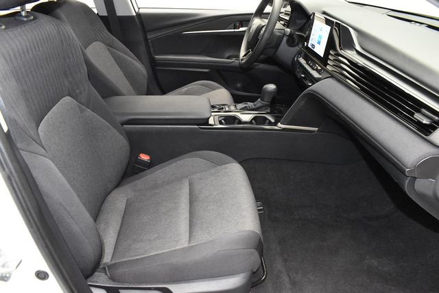 2025 Toyota Camry LE - 23012640 - 21