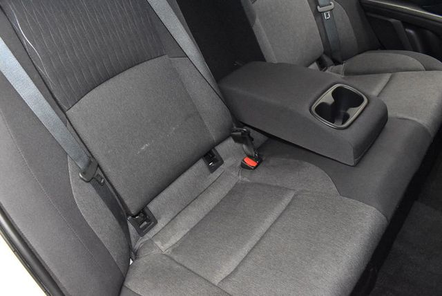 2025 Toyota Camry LE - 23012640 - 28
