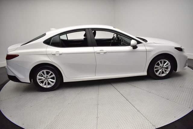 2025 Toyota Camry LE - 23012640 - 3
