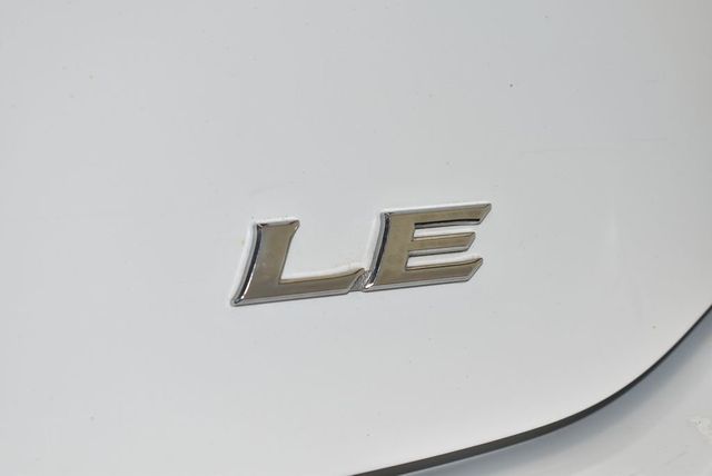 2025 Toyota Camry LE - 23012640 - 8