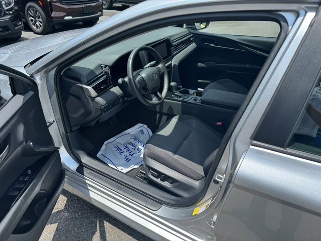 2025 Toyota Camry LE - 23060141 - 2