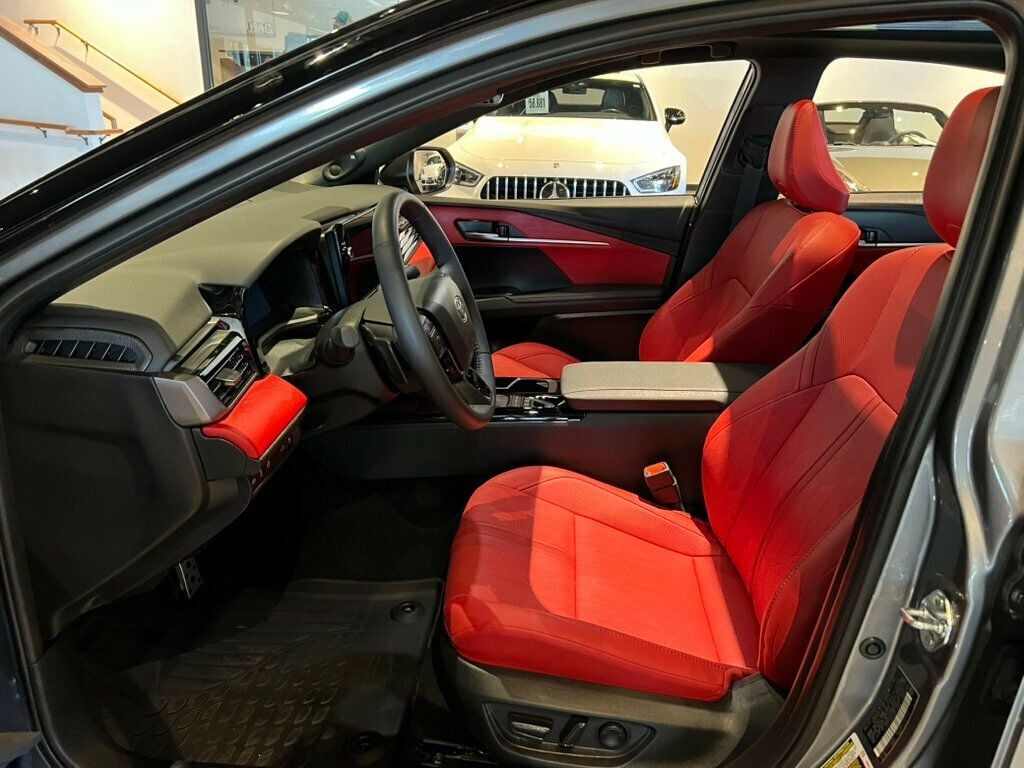2025 Toyota Camry LocalTrade/XSE/PremiumPkg/Htd&CldSeats/PanoRoof/NAV/AdapCruise - 22933394 - 14