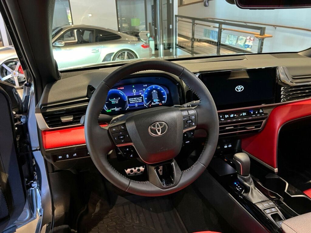 2025 Toyota Camry LocalTrade/XSE/PremiumPkg/Htd&CldSeats/PanoRoof/NAV/AdapCruise - 22933394 - 16