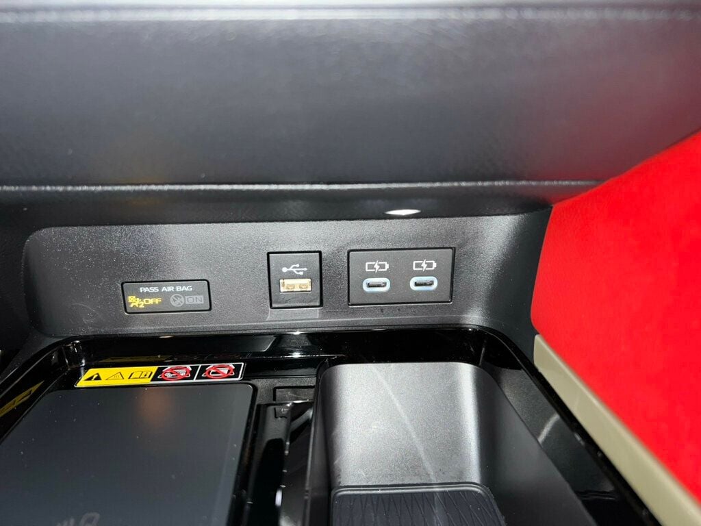 2025 Toyota Camry LocalTrade/XSE/PremiumPkg/Htd&CldSeats/PanoRoof/NAV/AdapCruise - 22933394 - 21