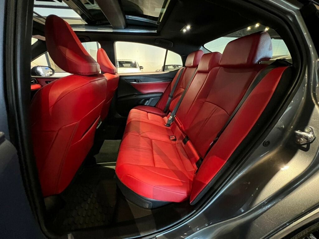 2025 Toyota Camry LocalTrade/XSE/PremiumPkg/Htd&CldSeats/PanoRoof/NAV/AdapCruise - 22933394 - 26