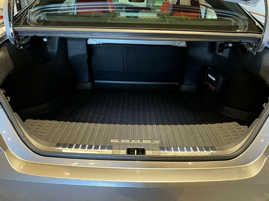 2025 Toyota Camry LocalTrade/XSE/PremiumPkg/Htd&CldSeats/PanoRoof/NAV/AdapCruise - 22933394 - 27