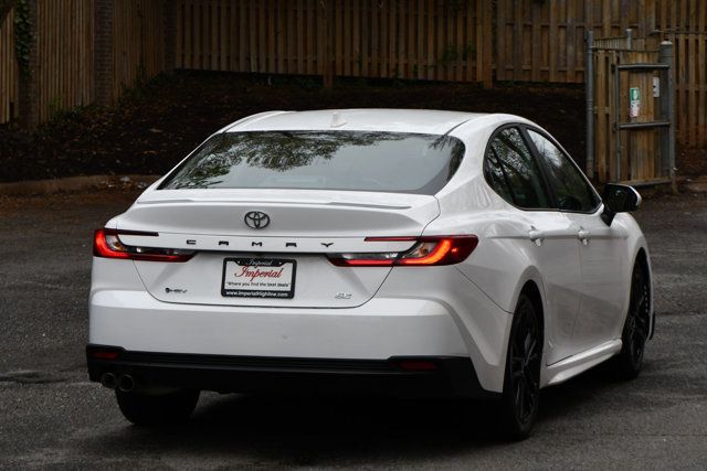 2025 Toyota Camry SE - 22971173 - 10