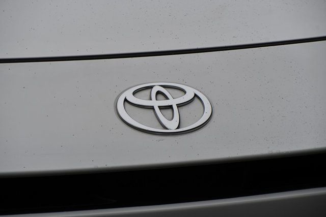 2025 Toyota Camry SE - 22971173 - 13