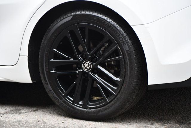 2025 Toyota Camry SE - 22971173 - 16