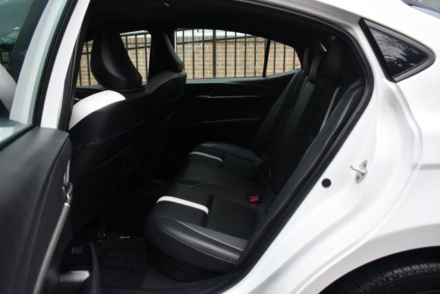 2025 Toyota Camry SE - 22971173 - 33