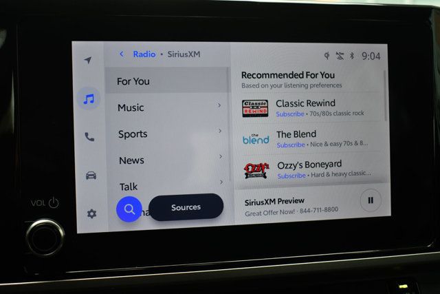 2025 Toyota Camry SE - 22971173 - 37