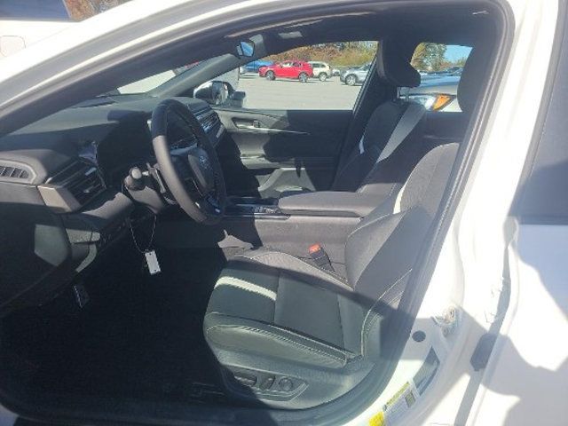 2025 Toyota Camry SE - 22971173 - 3