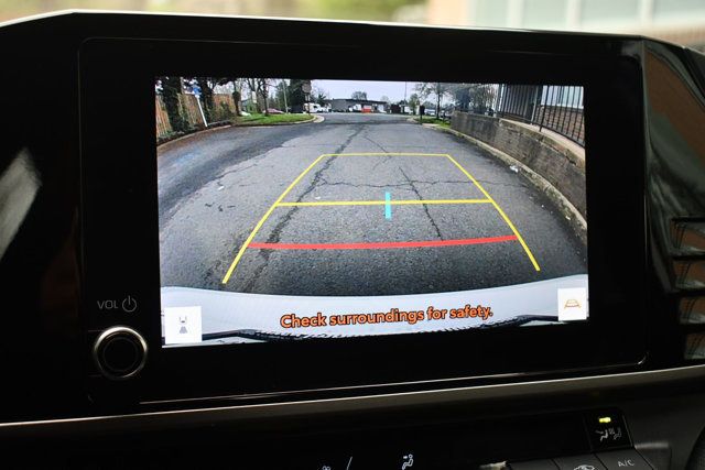 2025 Toyota Camry SE - 22971173 - 39