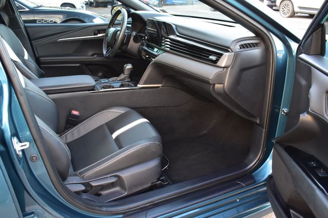 2025 Toyota Camry SE - 23094314 - 17