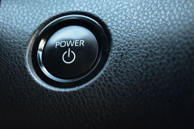 2025 Toyota Camry SE - 23094314 - 27