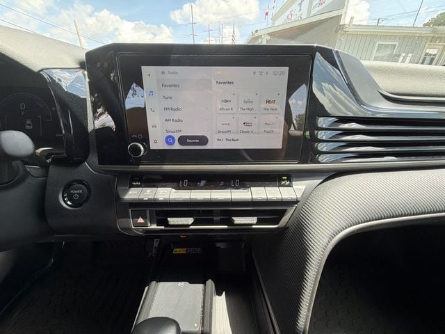 2025 Toyota Camry SE - 23066313 - 16