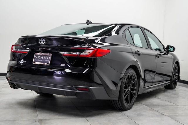 2025 Toyota Camry SE - 23071463 - 12