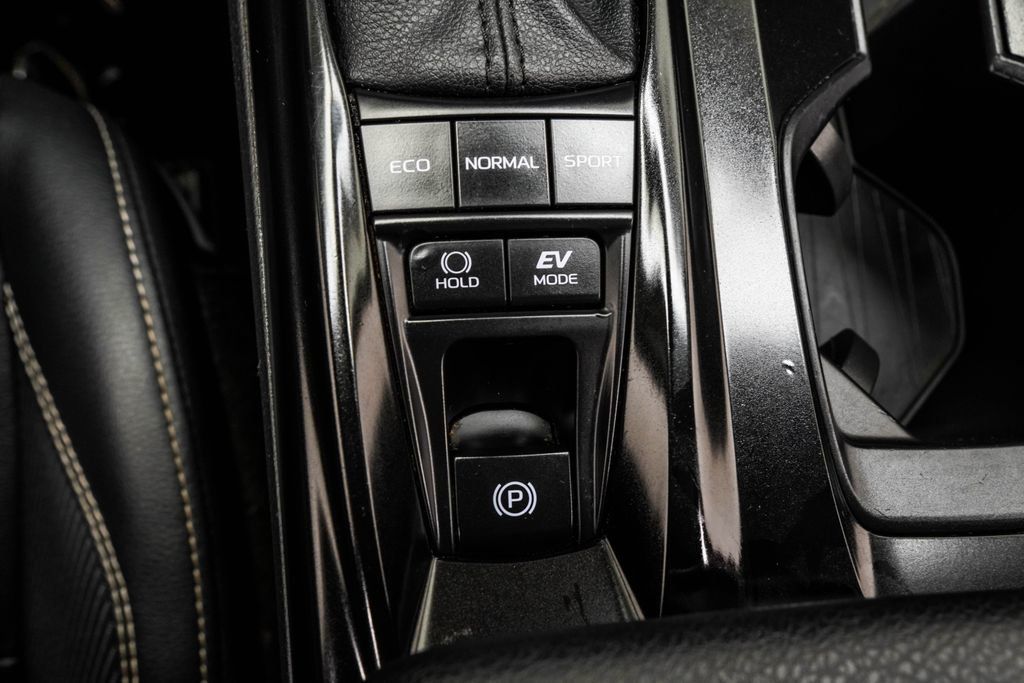 Toyota Camry photo 24