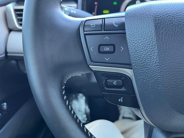 2025 Toyota Camry SE - 22929390 - 18