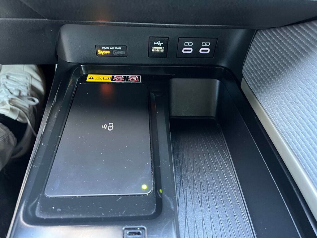 2025 Toyota Camry SE - 22929390 - 21