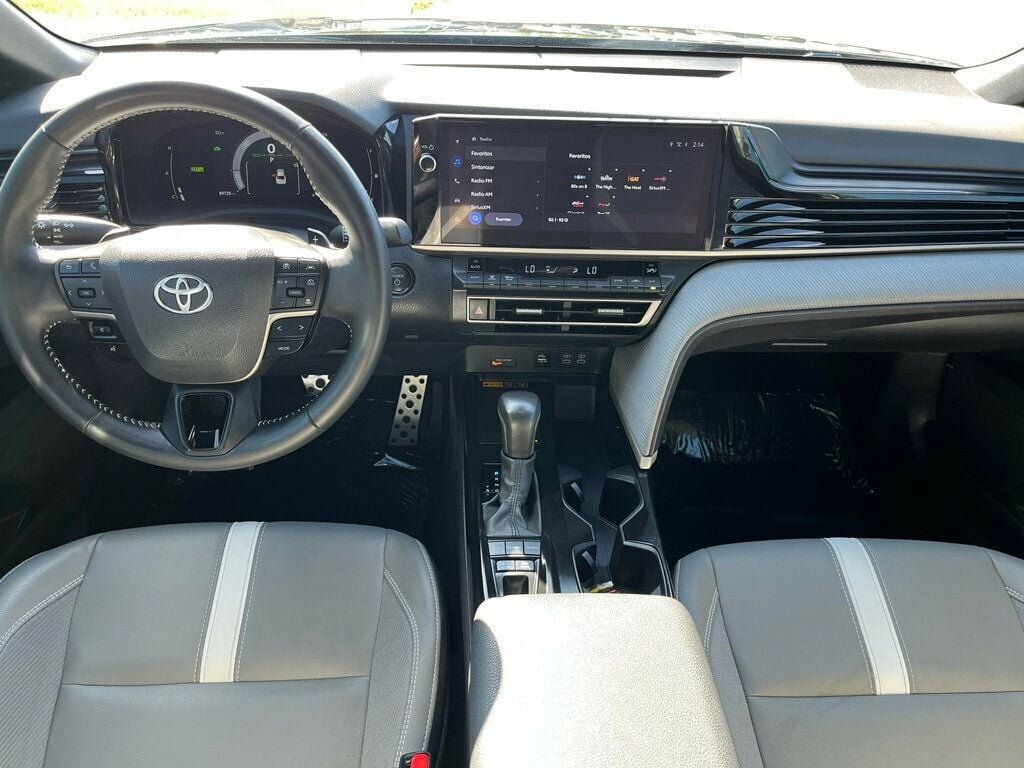 2025 Toyota Camry SE - 22962144 - 13