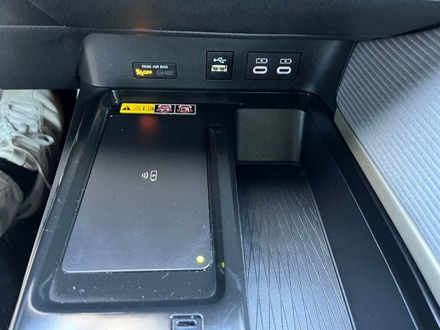 2025 Toyota Camry SE - 22962144 - 22