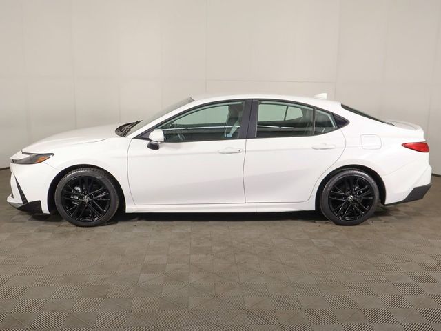 2025 Toyota Camry SE - 23081456 - 14