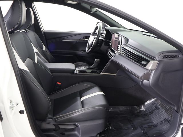 2025 Toyota Camry SE - 23081456 - 28