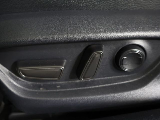 2025 Toyota Camry SE - 23081456 - 29