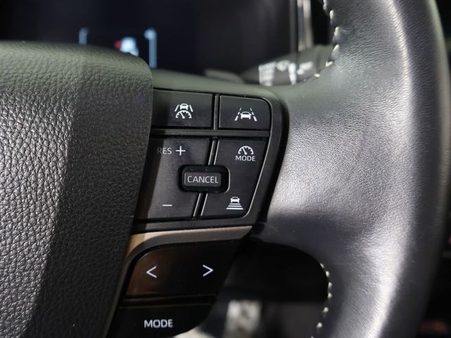 2025 Toyota Camry SE - 23081456 - 39