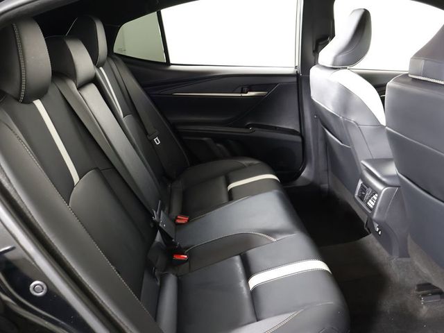 2025 Toyota Camry SE - 23039619 - 31