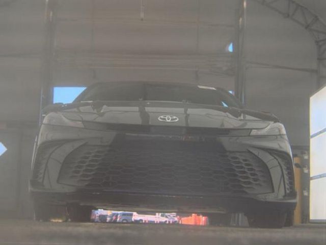 2025 Toyota Camry SE - 23039619 - 3