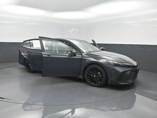 2025 Toyota Camry SE - 23062774 - 32