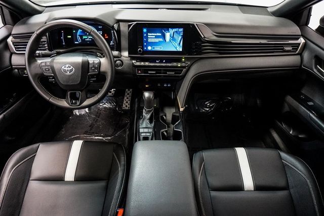 2025 Toyota Camry SE - 22951716 - 10
