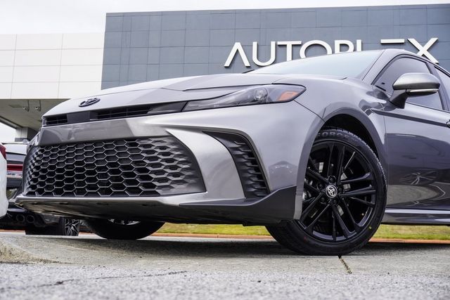 2025 Toyota Camry SE - 22951716 - 1