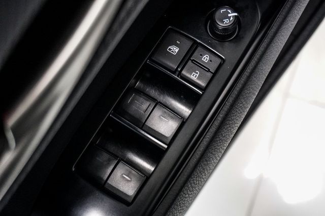 2025 Toyota Camry SE - 22951716 - 21