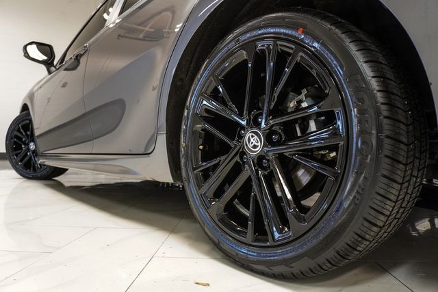 2025 Toyota Camry SE - 22951716 - 37