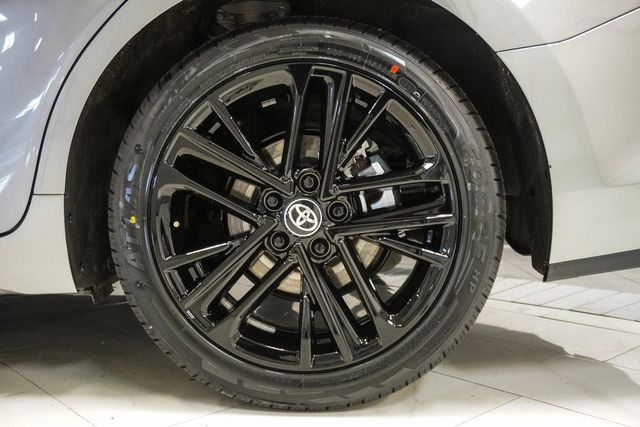 2025 Toyota Camry SE - 22951716 - 38