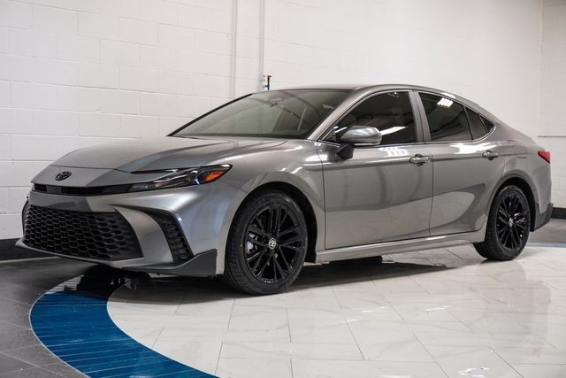 2025 Toyota Camry SE photo 2
