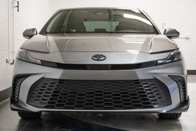 2025 Toyota Camry SE - 22951716 - 39