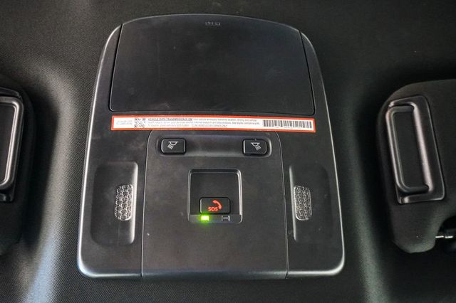 2025 Toyota Camry SE - 22981965 - 26