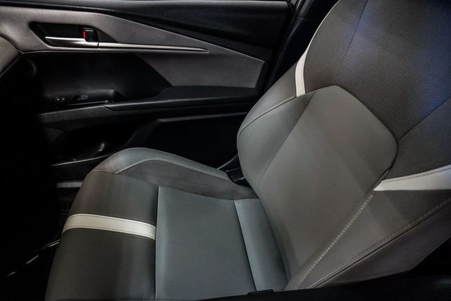 2025 Toyota Camry SE - 22981965 - 27