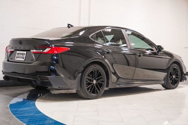 2025 Toyota Camry SE - 22981965 - 30