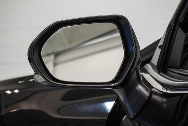 2025 Toyota Camry SE - 22981965 - 41